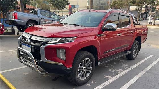 MITSUBISHI L200 TRITON 2.4 16V TURBO DIESEL SPORT HPE-S CD 4P 4X4 AUTOMÁTICO MITSUBISHI L200 TRITON 2.4 16V TURBO DIESEL SPORT HPE-S CD 4P 4X4 AUTOMÁTICO